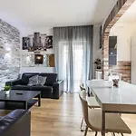 Queen East * Βερόνα
