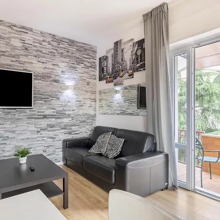 Queen East Apartment