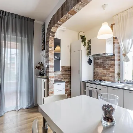 Apartment Queen East Verona