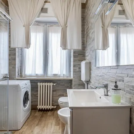 Apartment Queen East Verona